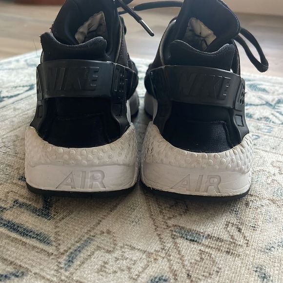 Nike Air Huarache  - Picture 10 of 10